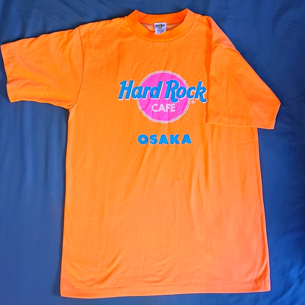 Rare Vintage 90s Hard Rock Cafe - Osaka (Japan) SAVE THE PLANET Print T-Shirt